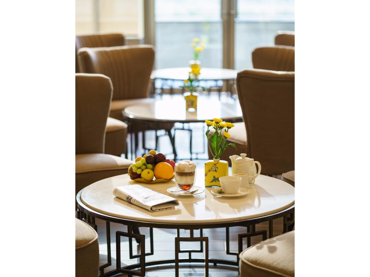 فندق ومركز مؤتمرات ذا غروف بحرين المنامة المظهر الخارجي الصورة The lounge at the airport
