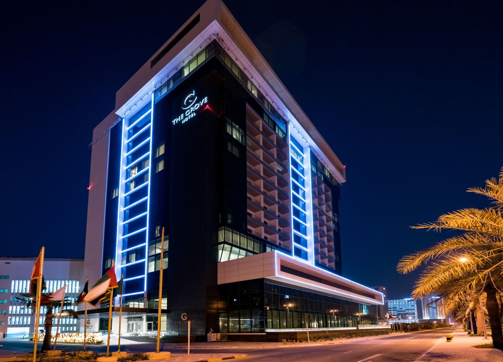 فندق ومركز مؤتمرات ذا غروف بحرين المنامة المظهر الخارجي الصورة The hotel at night